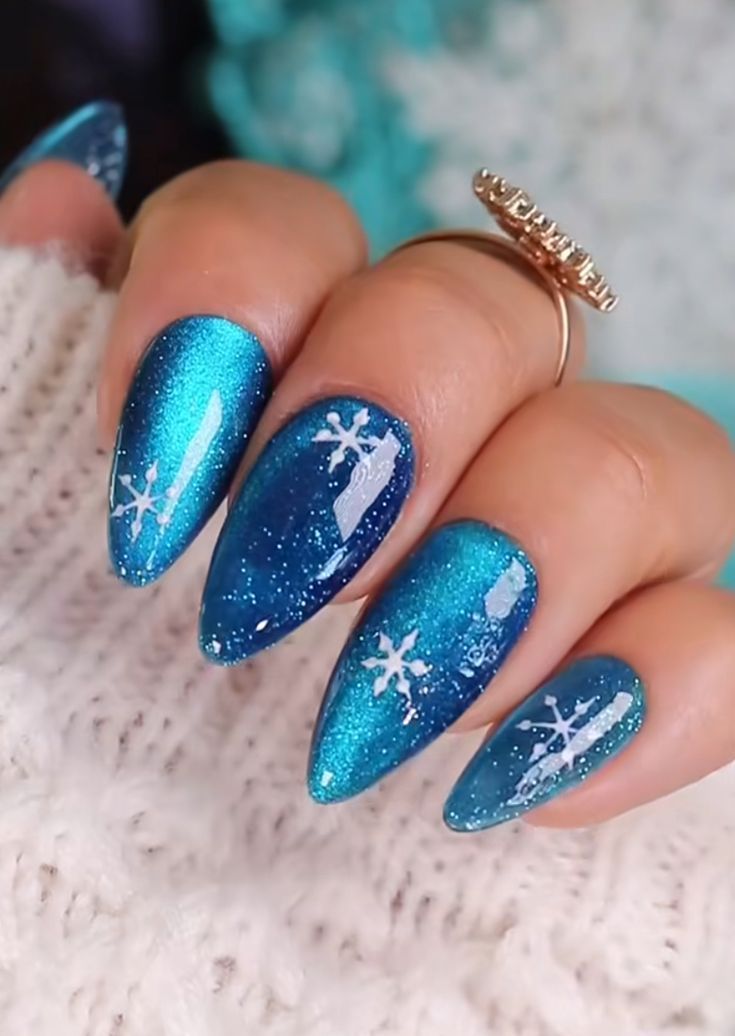 τασεις χριστουγεννα νυχια