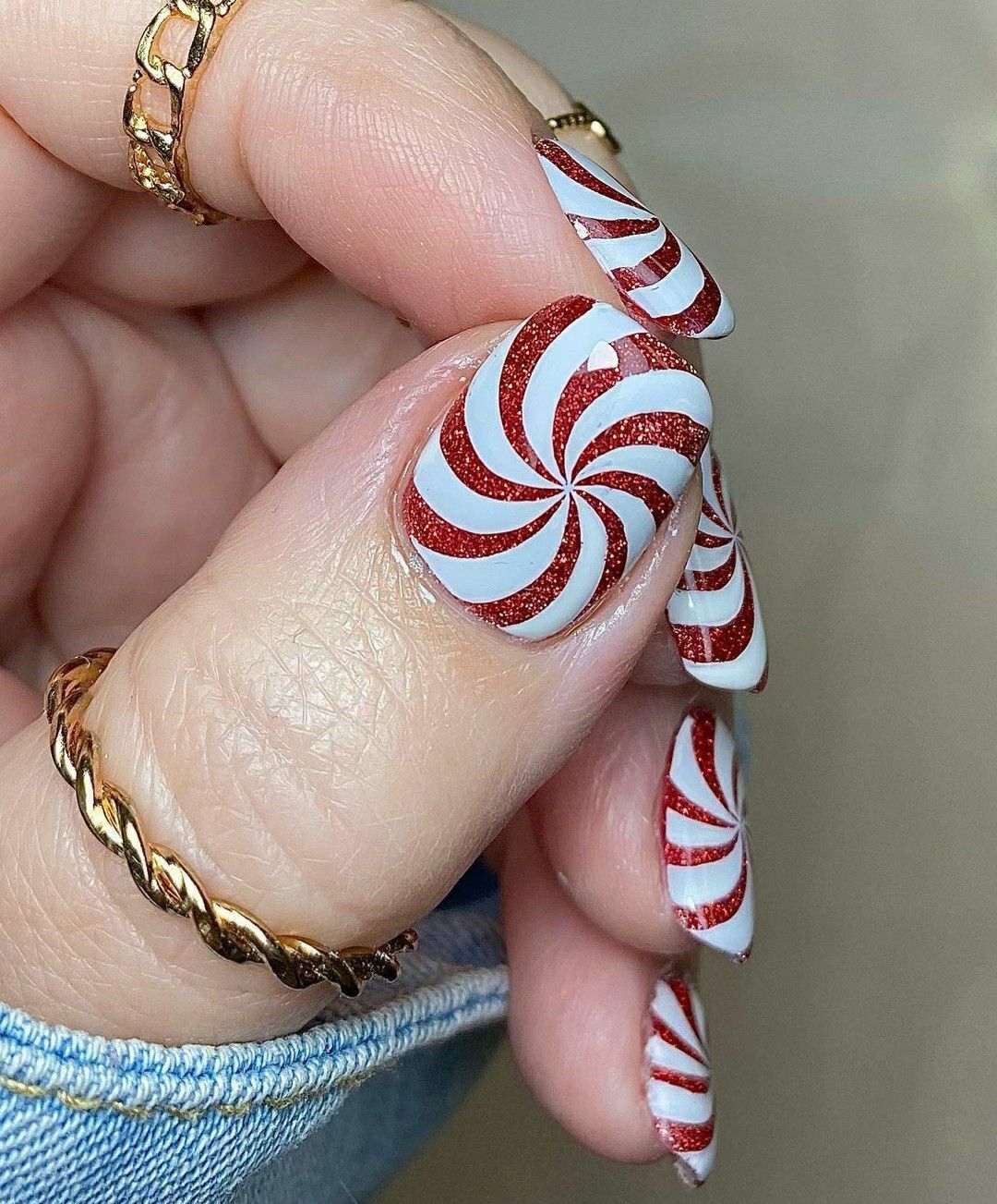 τασεις χριστουγεννα νυχια