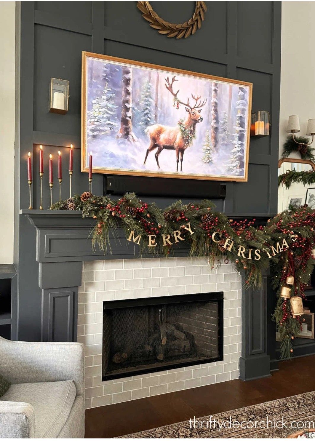 ασύμμετρος-χριστουγεννιάτικος στολισμός-στο-τζάκι- ασύμμετρος-χριστουγεννιάτικος στολισμός-στο-τζάκι-