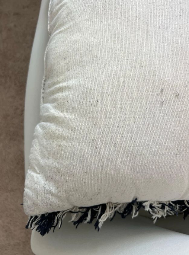 μούχλα-στα-μαξιλάρια-