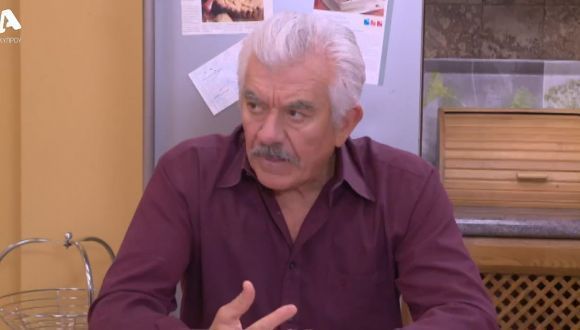 Το Σόι σου-Βαγγέλης-