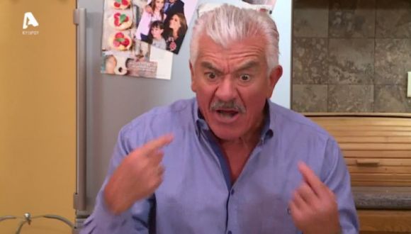 Το Σόι σου-Βαγγέλης-