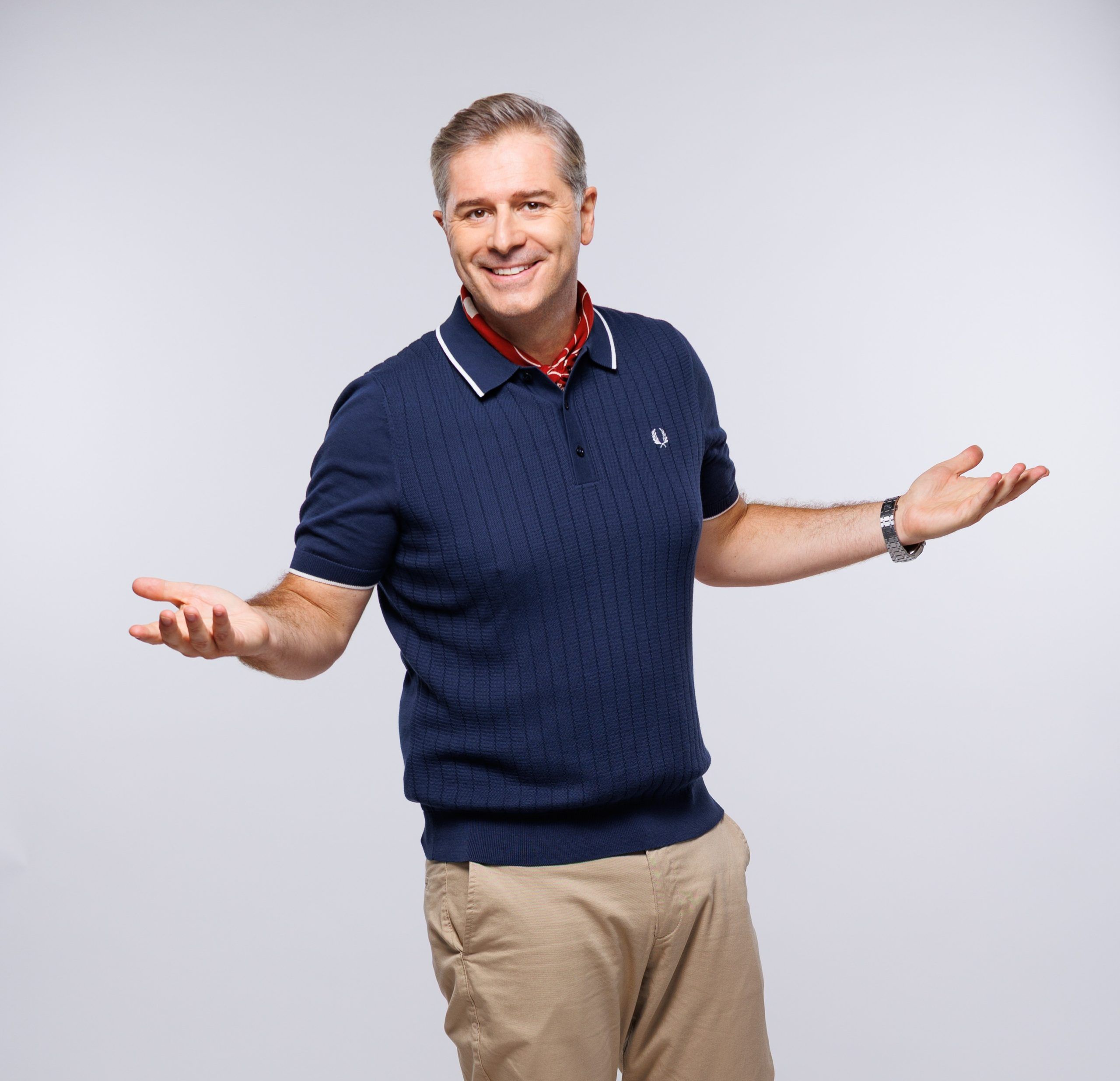 Το Σόι σου-Κωνσταντίνος-