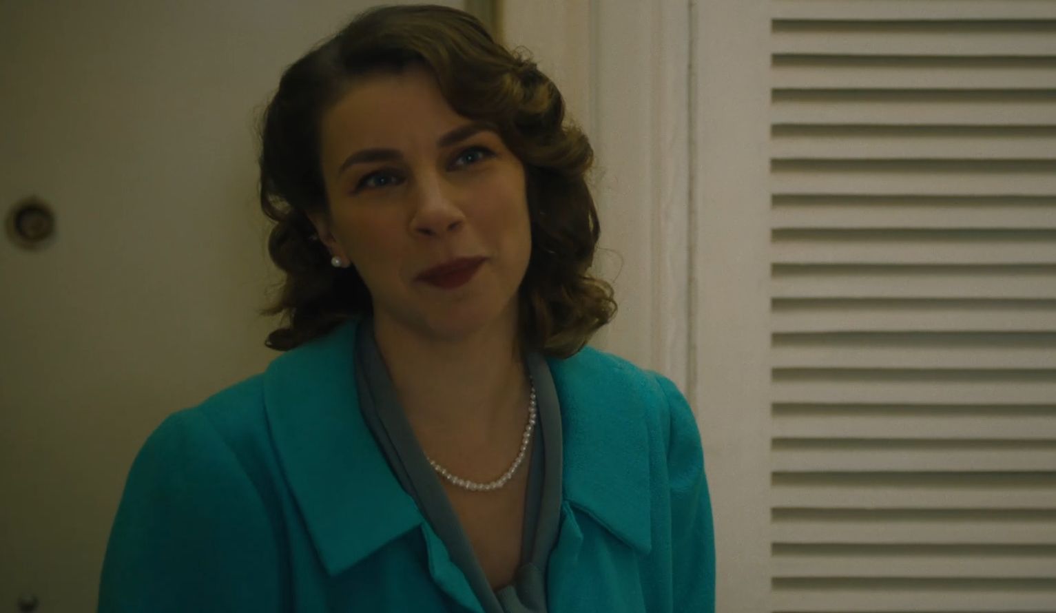 Το Σπίτι δίπλα στο ποτάμι-Ιουλία 