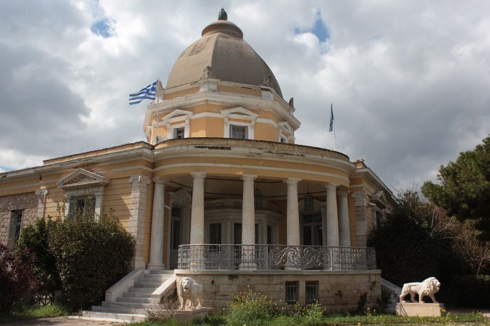 Βίλα-Καζούλη-Στοιχειωμένη-