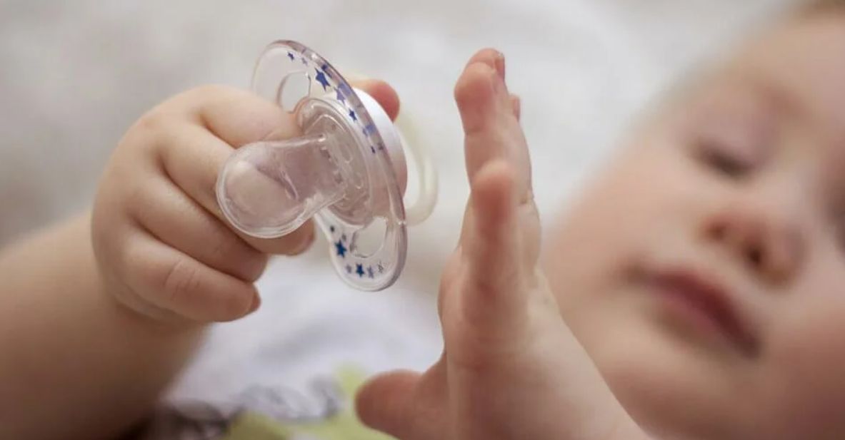 Βρέθηκε ουσία που συνδέεται με καρκίνο και υπογονιμότητα σε παιδικές πιπίλες