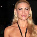 Υπέρλαμπρη νονά η Ιωάννα Τούνη στο πλευρό του νέου της συντρόφου (Βίντεο)