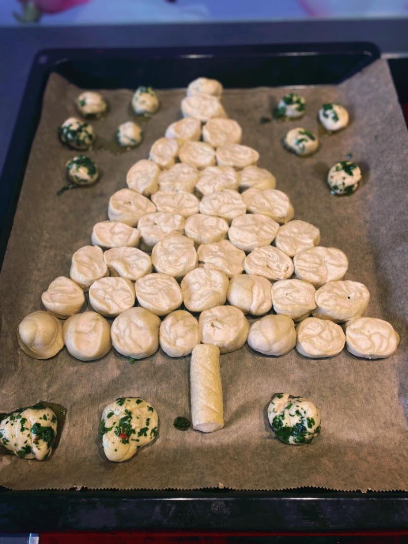 ψωμακια-μπριος-για-τα-Χριστούγεννα-ωμά- ψωμακια-μπριος-για-τα-Χριστούγεννα-ωμά-