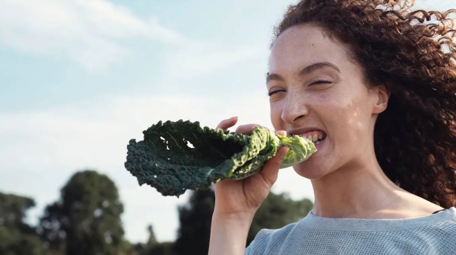 Dinosaur eating trend: Η διατροφική τάση που έγινε viral - Τι αποκαλύπτουν οι ειδικοί ελενα αφτιαχτο