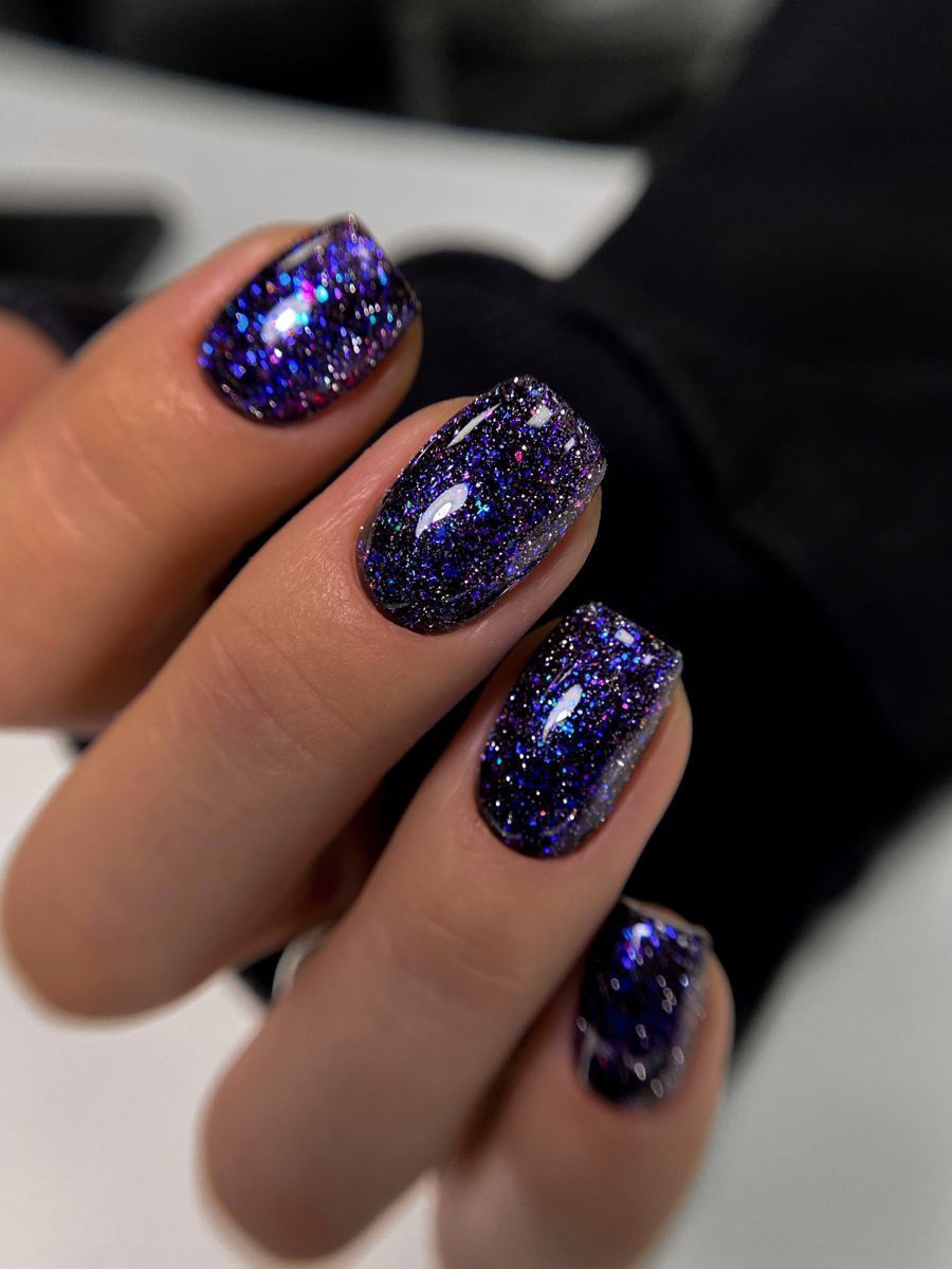 μπλε-νύχια-με-γκλίτερ- μπλε-νύχια-με-γκλίτερ-