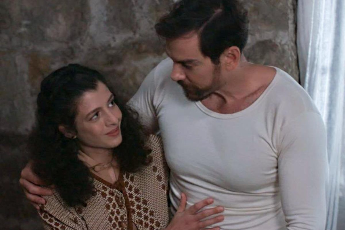 Grand Hotel: Η Μαρίνα σκάει από τη ζήλια της και προσπαθεί να διαβάλλει τον Πέτρο στην Αλίκη