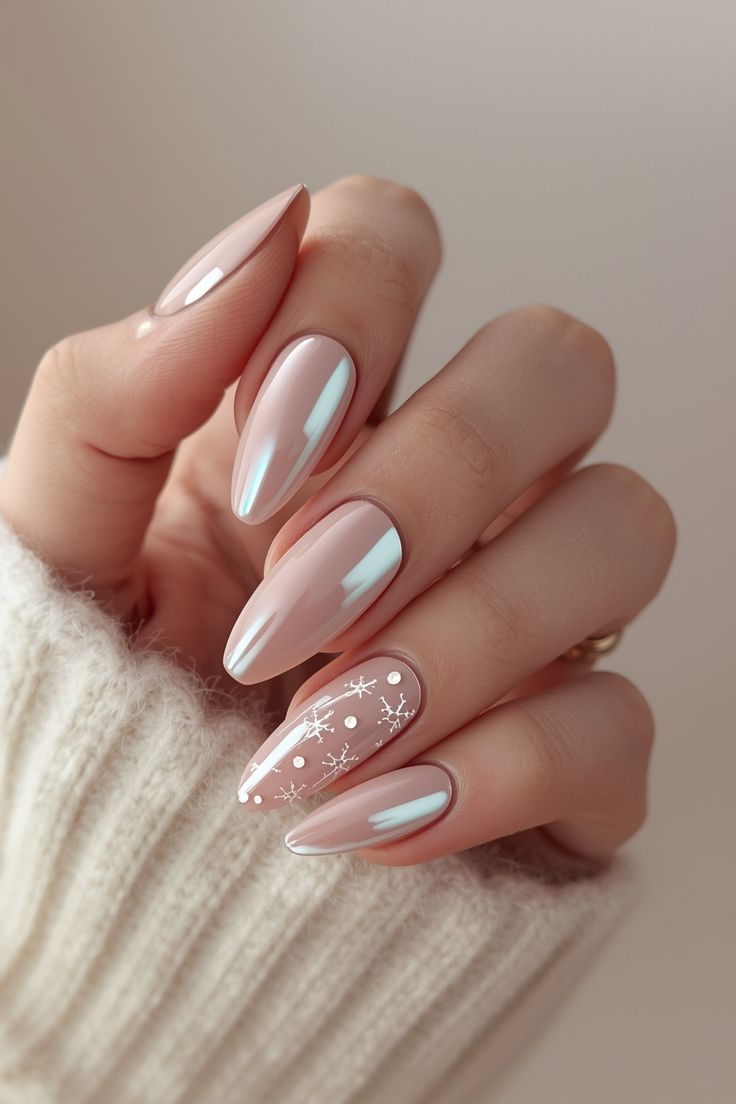 απαλό-ροζ-στα-νύχια-με-στρας-και-χιονονιφάδες-