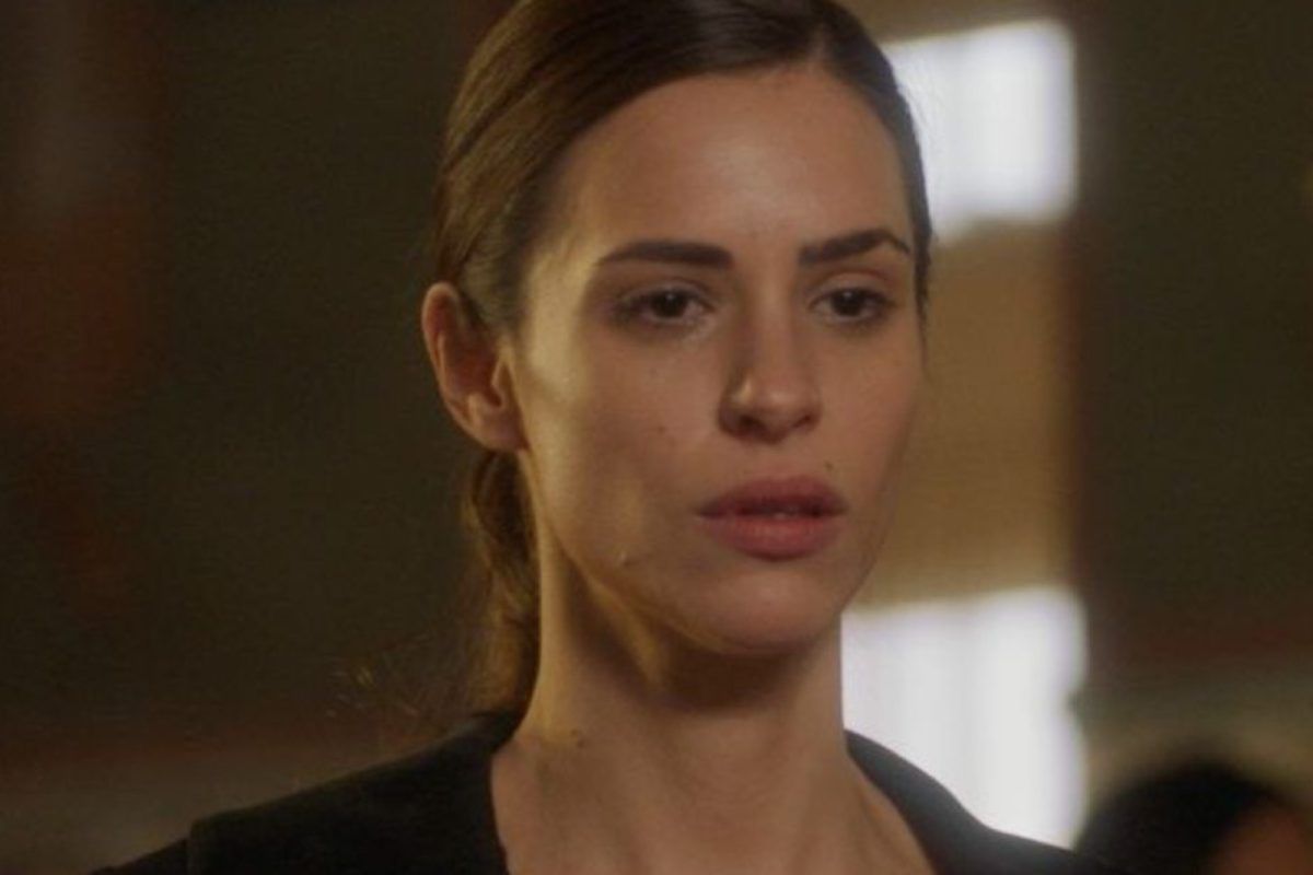 Porto Leone: Η Άντζελα μαθαίνει την αλήθεια για τον Στράτο και πέφτει σε κατάθλιψη