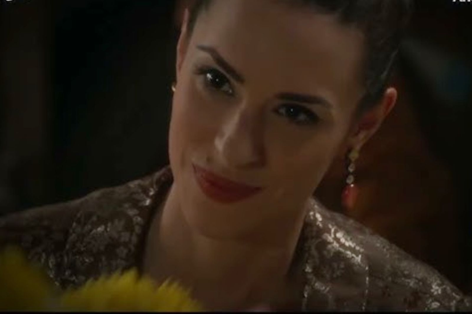 Porto Leone: Η Άντζελα βρίσκεται ανάμεσα σε Γρηγόρη και Ντίνο