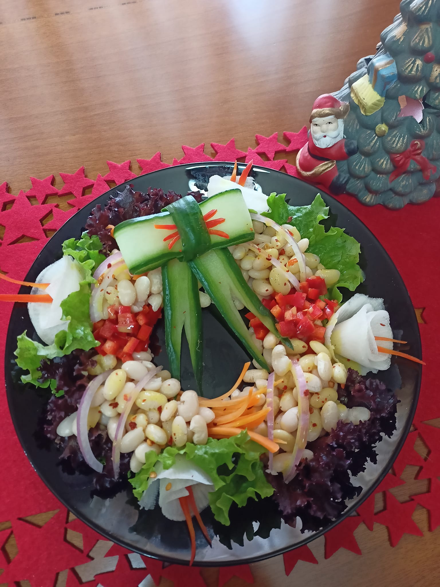 Vegan-Χριστουγεννιάτικη σαλάτα-συνταγή- Vegan-Χριστουγεννιάτικη σαλάτα-συνταγή-