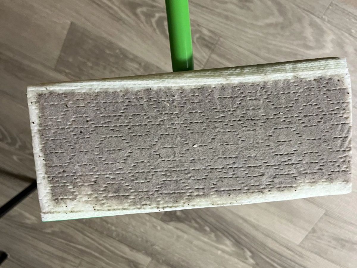 Αυτό το άγνωστο βήμα πριν το σκούπισμα θα σας εξασφαλίσει άψογη καθαριότητα