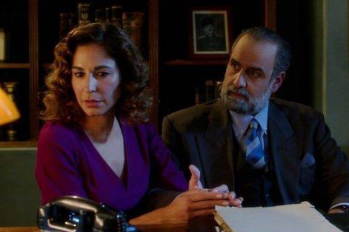 Άγιος Έρωτας: Η Χριστίνα μαχαιρώνει τον Παύλο