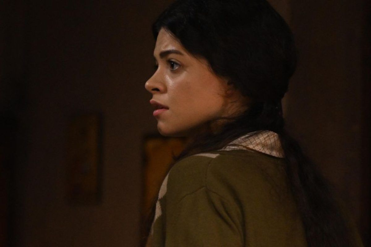 Άγιος Έρωτας: Μανιασμένη ορμάει να σκοτώσει την Δώρα