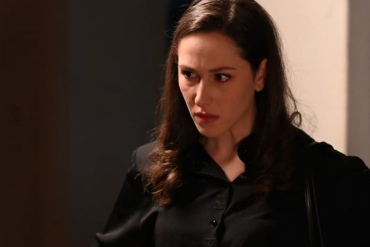 Αγιος Ερωτας : Το φονικό βοτάνι στα χέρια της Σοφίας