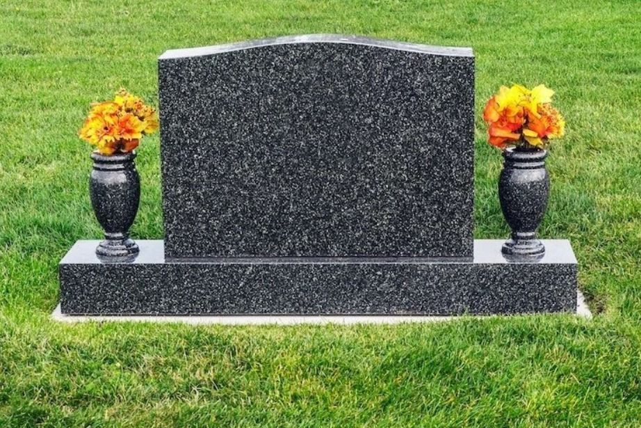 γκρι-τάφος- γκρι-τάφος-