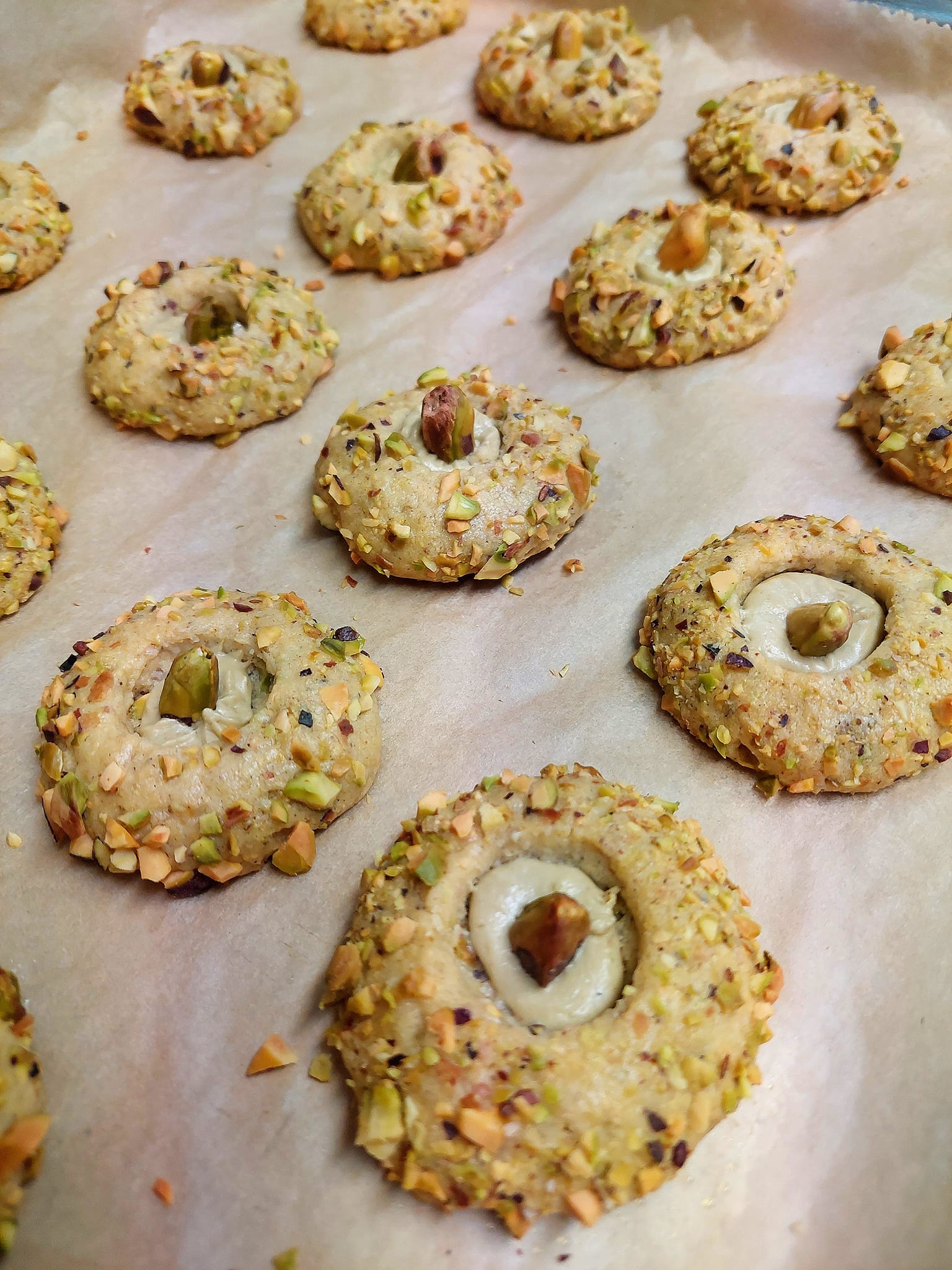 Χριστουγεννιάτικα-κουλουράκια-σαν φιστίκ- Χριστουγεννιάτικα-κουλουράκια-σαν φιστίκ-