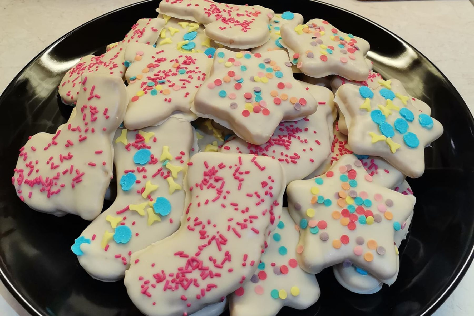 χριστουγεννιάτικα-μπισκότα-με-λευκή σοκολάτα-