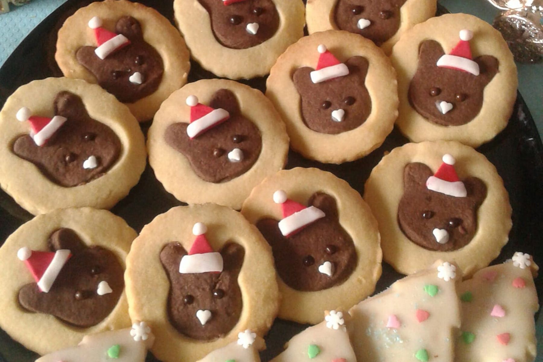 Χριστουγεννιάτικα μπισκότα που θα λατρέψουν τα παιδιά