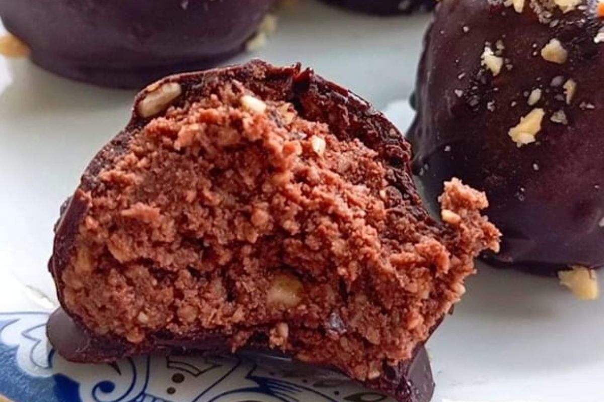 Χριστουγεννιάτικα-σοκολατάκια-Ferrero-με-απλά- υλικά-