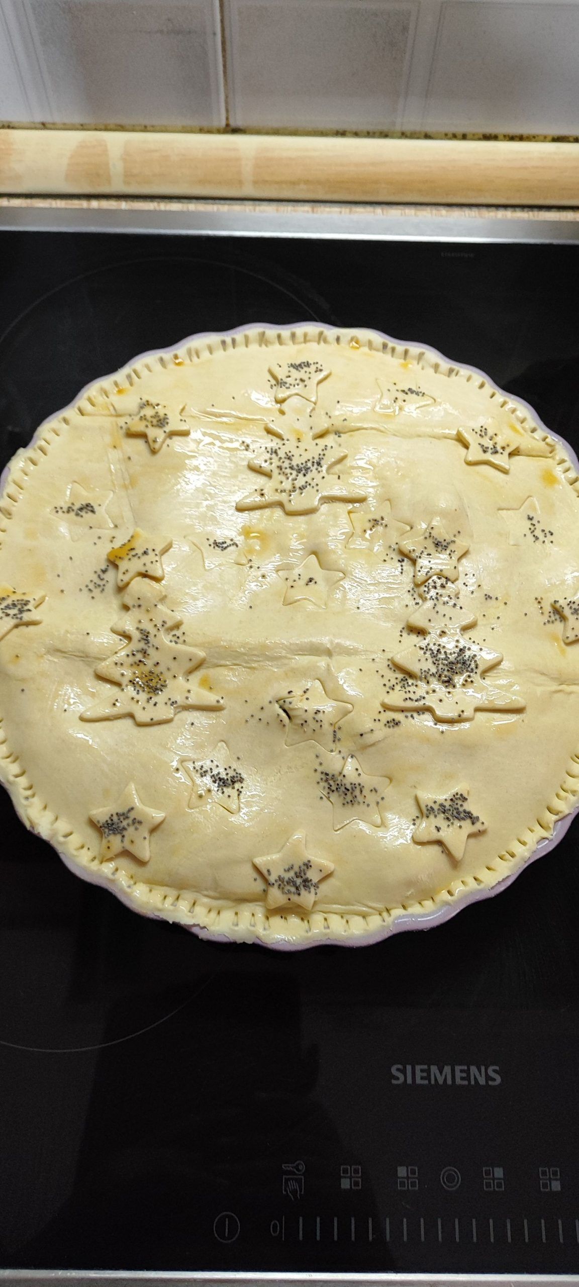 Χριστουγεννιάτικη-πίτα-με μοσχάρι-και κάστανα-ωμή-