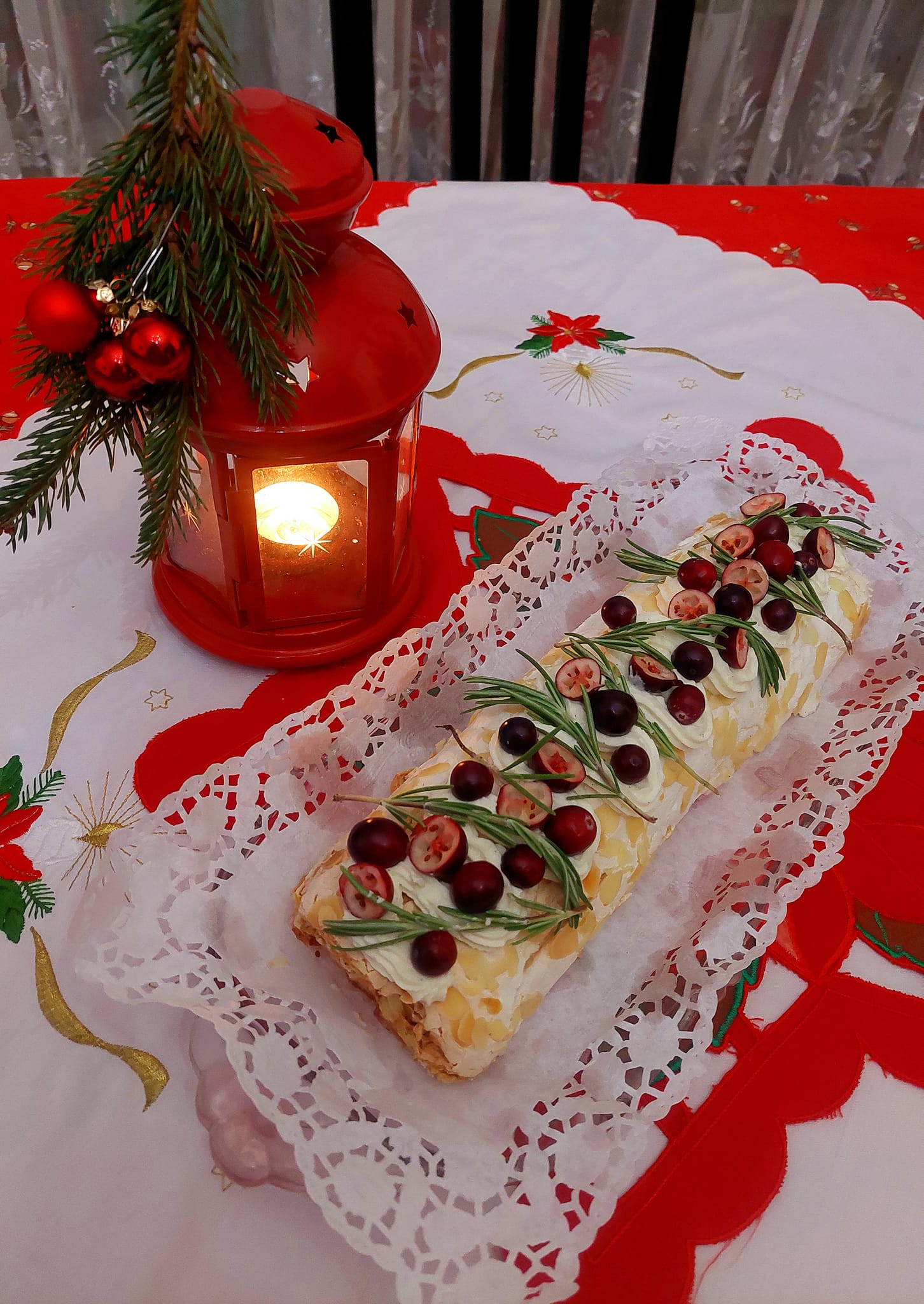 Χριστουγεννιάτικος κορμός κεράσι