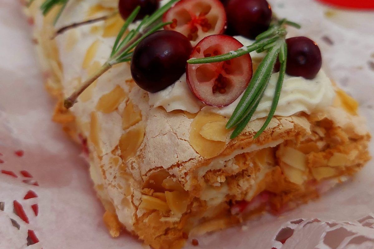 Χριστουγεννιάτικος κορμός κεράσι