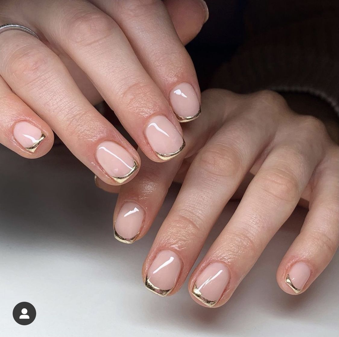 τετράγωνα-νύχια-σε-χρυσό γαλλικό- τετράγωνα-νύχια-σε-χρυσό γαλλικό-