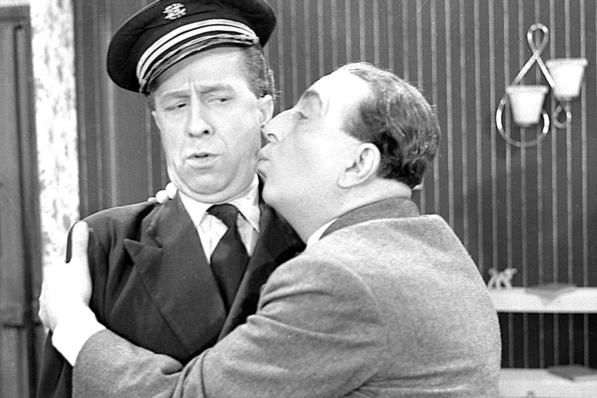 Ο Έλληνας που έφυγε ολομόναχος επειδή λάτρεψε το θέατρο περισσότερο από την ζωή του: 50.000 άνθρωποι παρευρέθηκαν στην κηδεία του