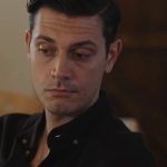 Η Γη της Ελιας : Αυτό είναι το σκοτεινό μυστικό από το παρελθόν του Μανώλη που εξηγεί γιατί ο Μανώλης  έγινε sirial Killer