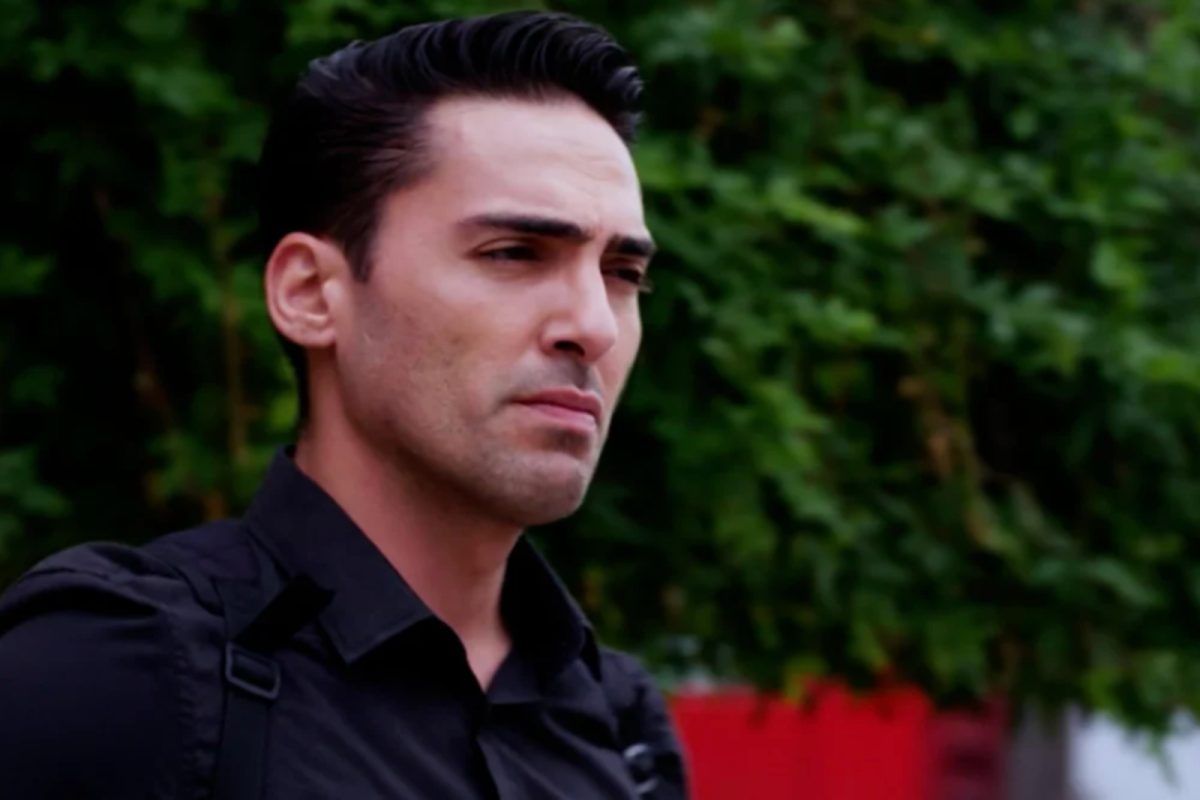 Η Γη της Ελιάς : Ο Κουράκος μένει ολομόναχος και μαραζώνει