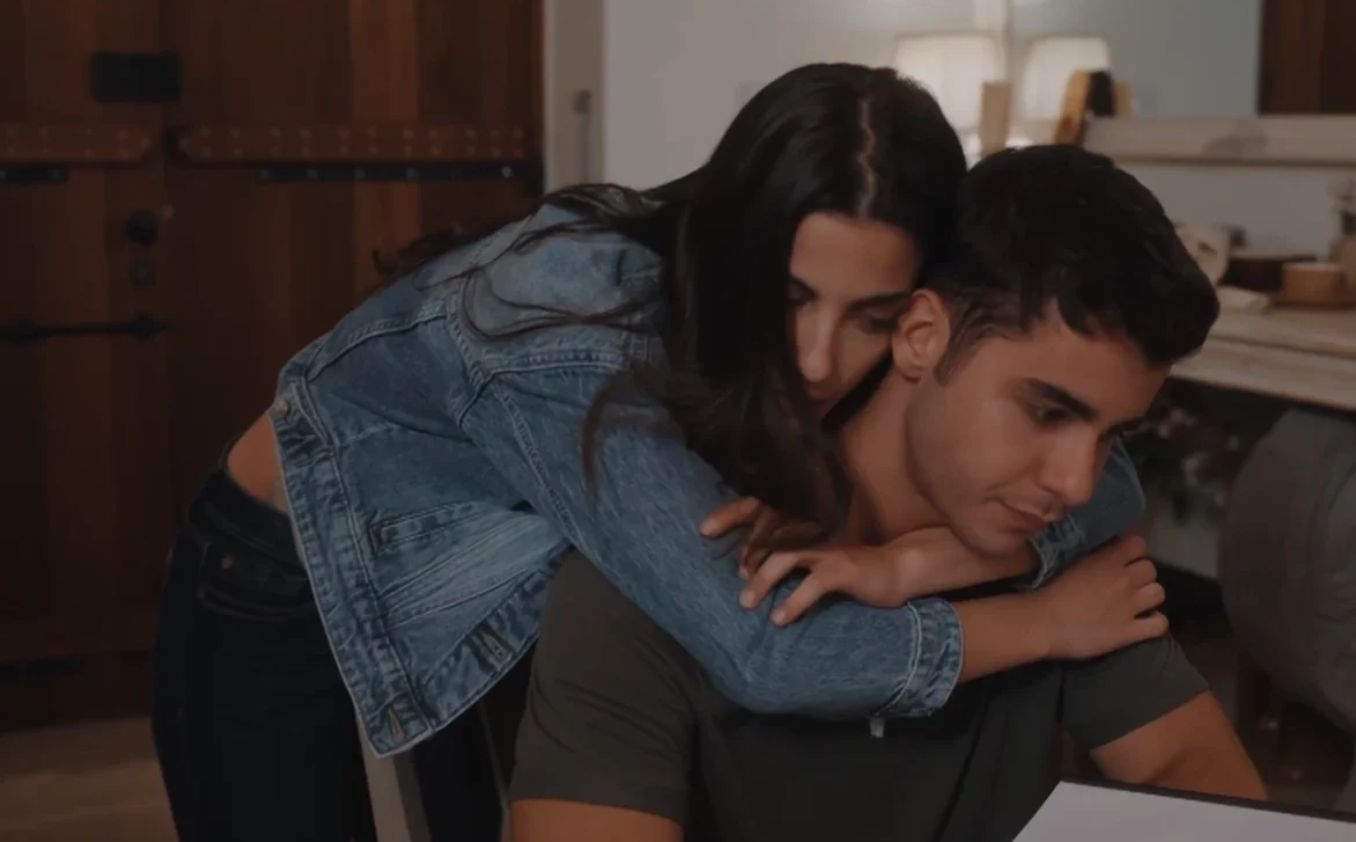 Η Γη της Ελιάς-Φρύνη-Παρασκευάς Η Γη της Ελιάς-Φρύνη-Παρασκευάς