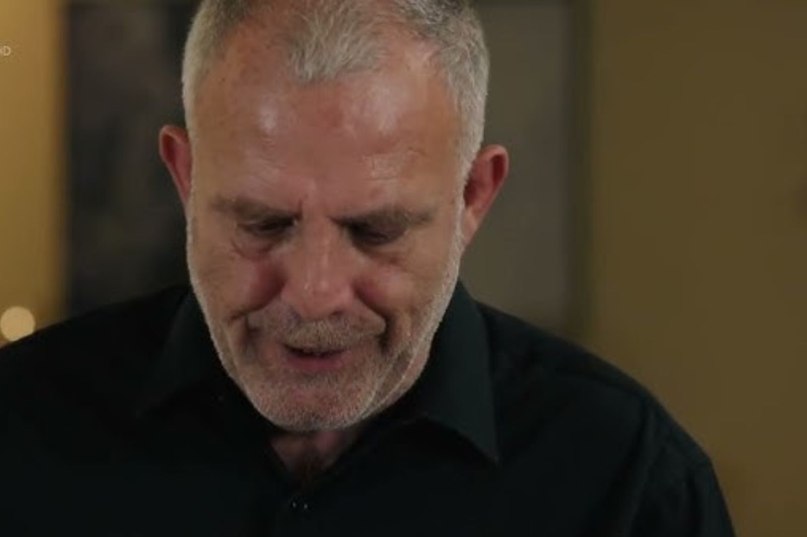 Η Γη της Ελιάς-Στάθης Η Γη της Ελιάς-Στάθης