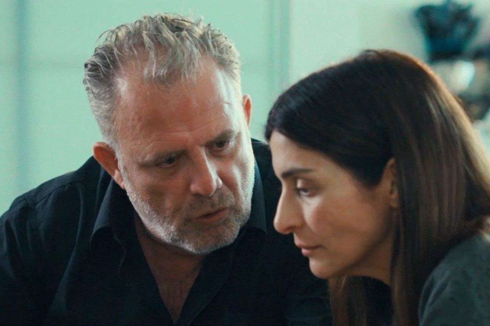 Η Γη της Ελιάς-Στάθης-Ιουλία Η Γη της Ελιάς-Στάθης-Ιουλία