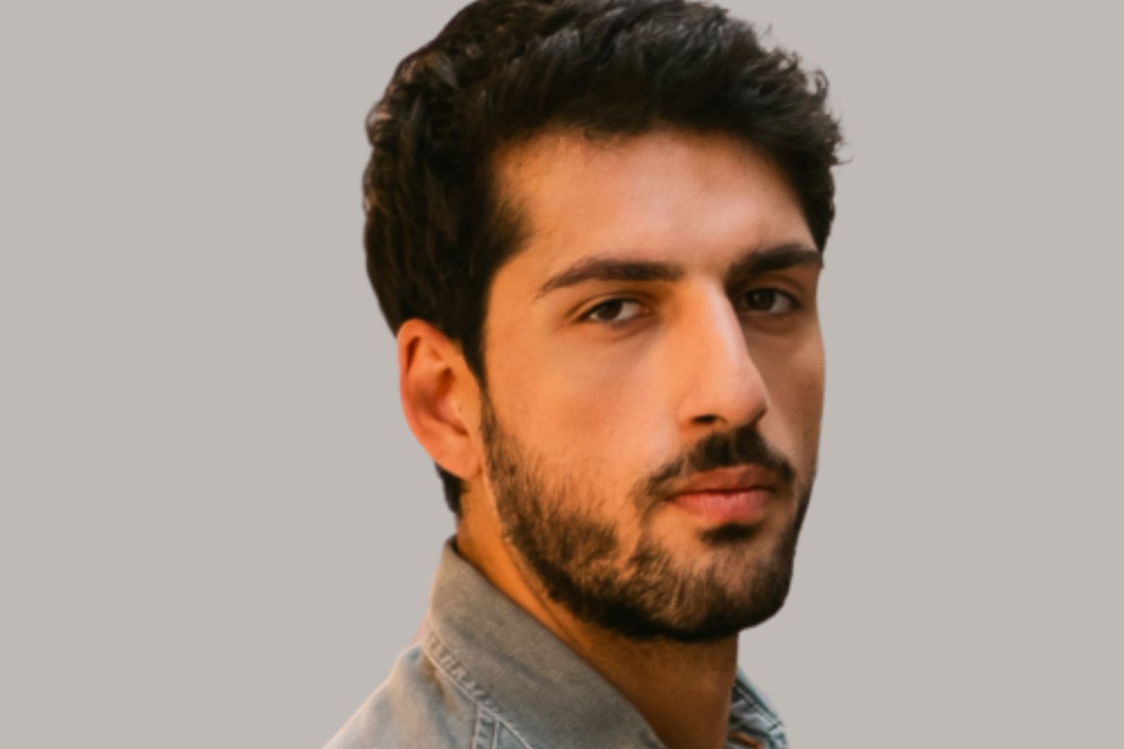 Η Γη της Ελιάς-Ρούσος Η Γη της Ελιάς-Ρούσος