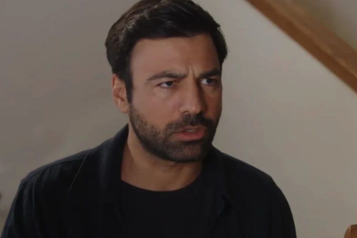 Η Γη της Ελιάς-Μιχάλης-