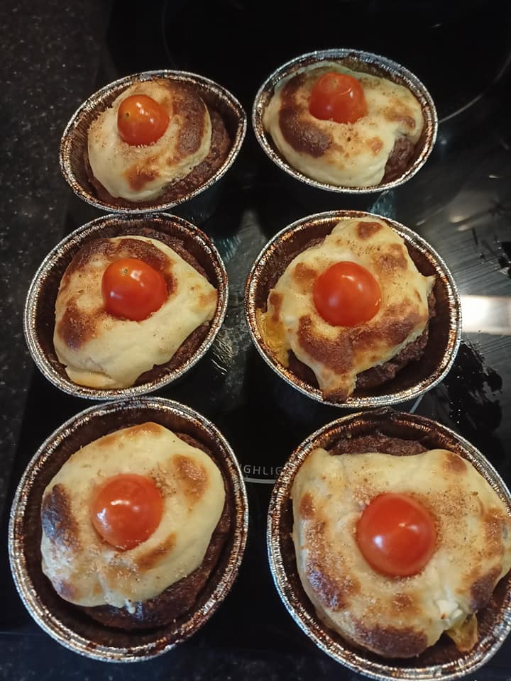 μπιφτέκια-muffins-σε-θήκες- μπιφτέκια-muffins-σε-θήκες-