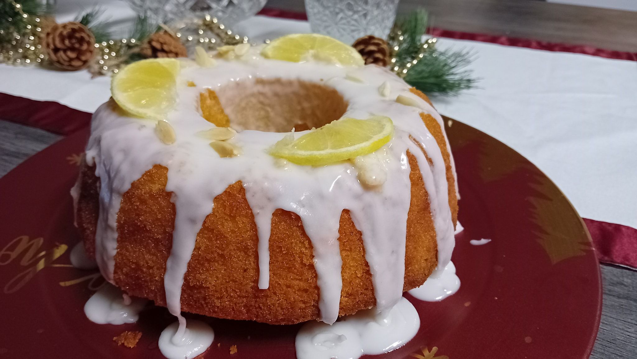 γλάσο-λεμόνι- γλάσο-λεμόνι-για-χριστουγεννιατικα-γλυκα