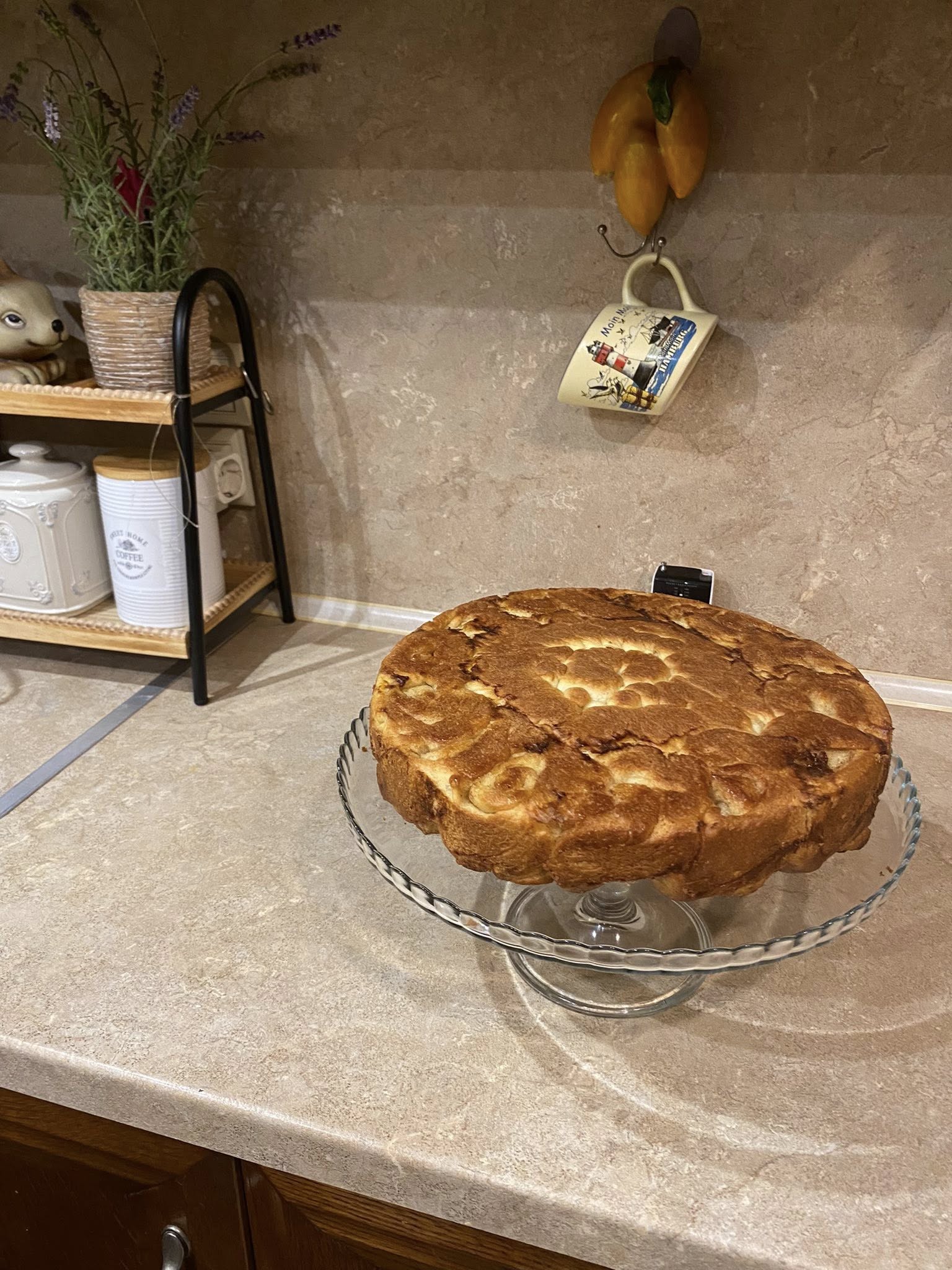 Γλυκό ψωμί για το γιορτινό τραπέζι