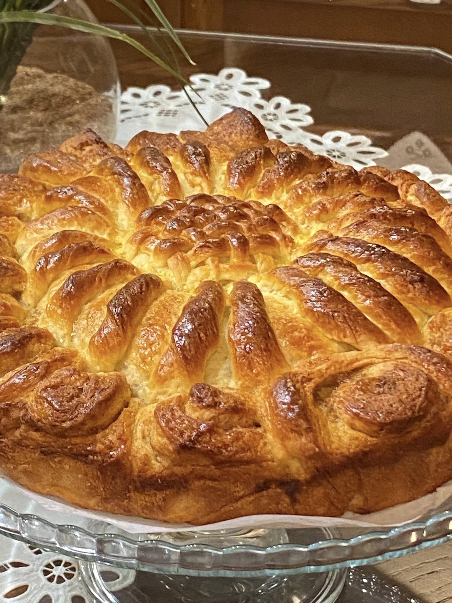 Γλυκό ψωμί για το γιορτινό τραπέζι