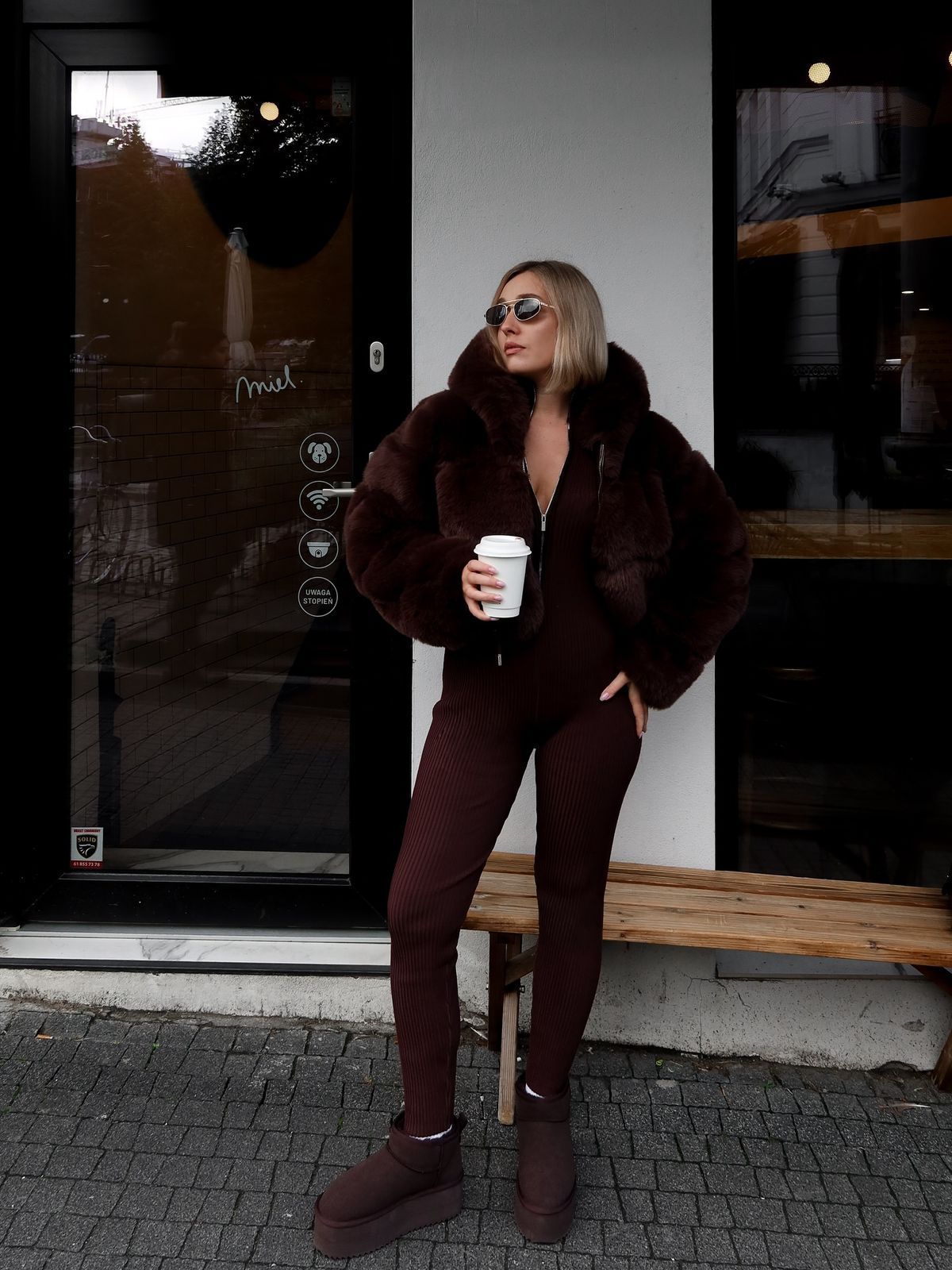 Ιδέες για να συνδυάσεις τις Ugg από το πρωί μέχρι το βράδυ