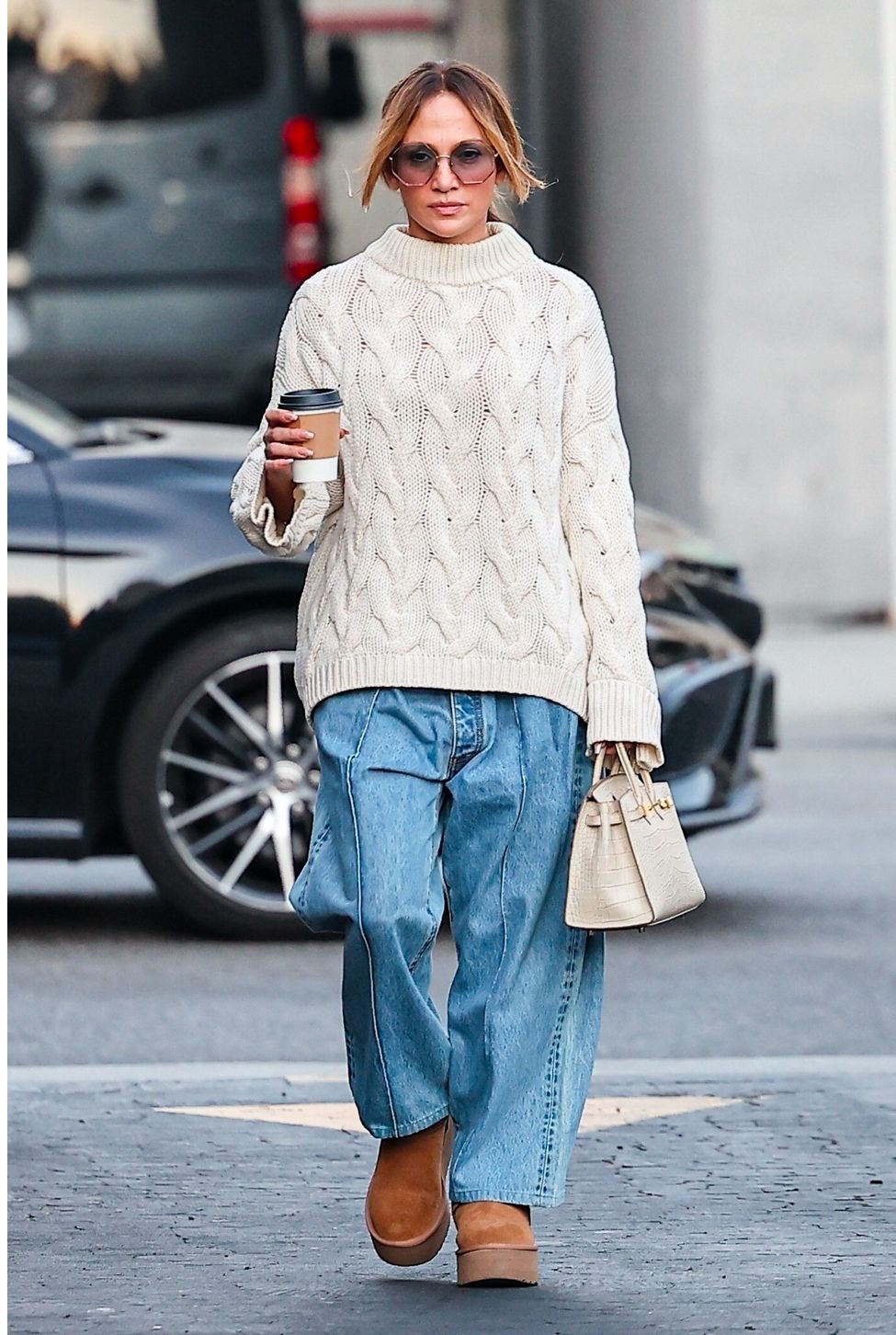 Ιδέες για να συνδυάσεις τις Ugg από το πρωί μέχρι το βράδυ