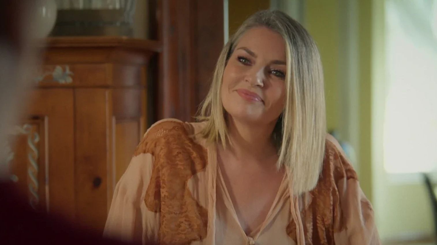 Να μ’ αγαπάς-Σοφία Να μ’ αγαπάς-Σοφία