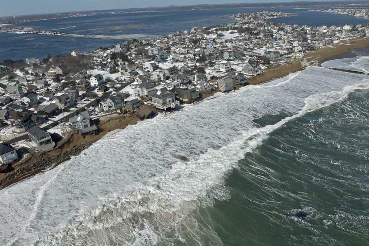 Η Κλιματική αλλαγή θα μας εξαφανίσει: Ειδικοί τονίζουν ότι οι μισές παραλίες της Γης θα εξαφανιστούν μέχρι το τέλος του αιώνα