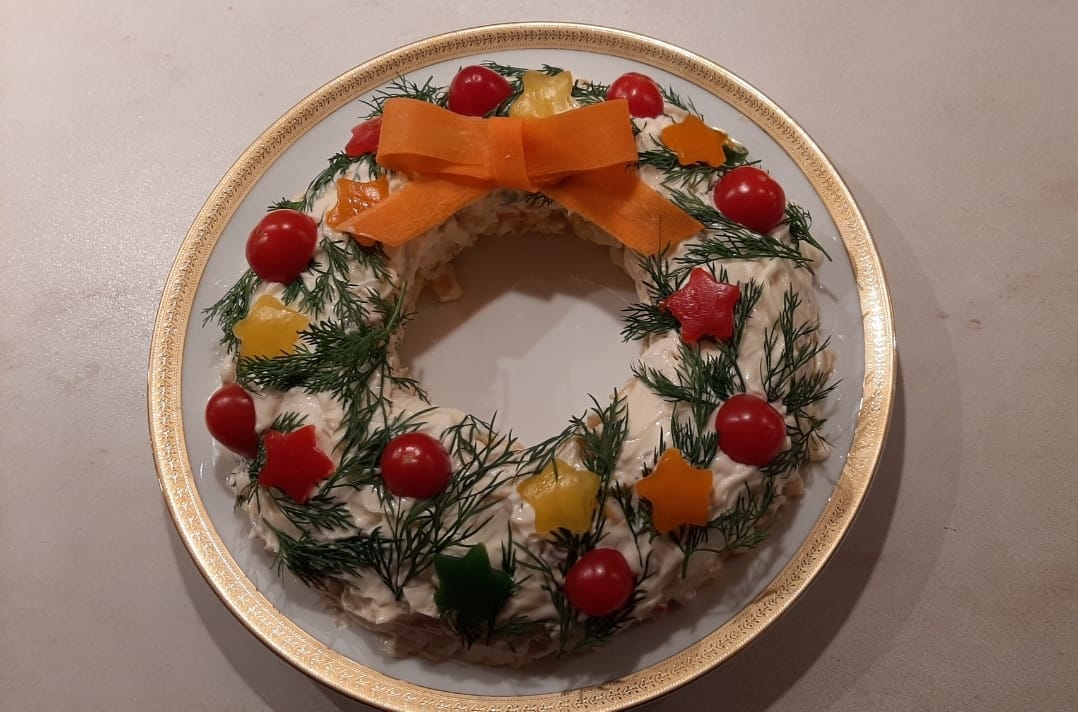 κοτσαλάτα-με-γιορτινό-σχέδιο- κοτσαλάτα-με-γιορτινό-σχέδιο-