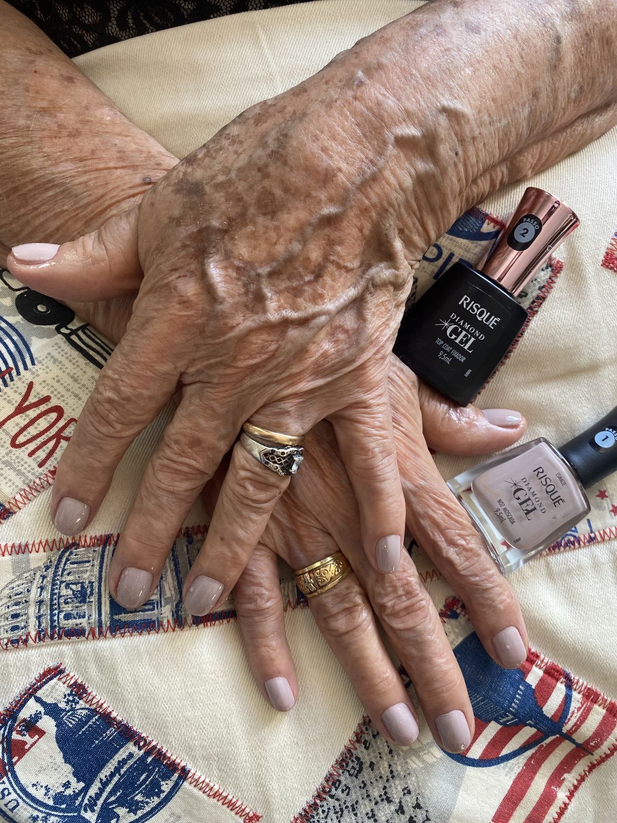 nude-νύχια-για-γυναίκες-άνω των 50-